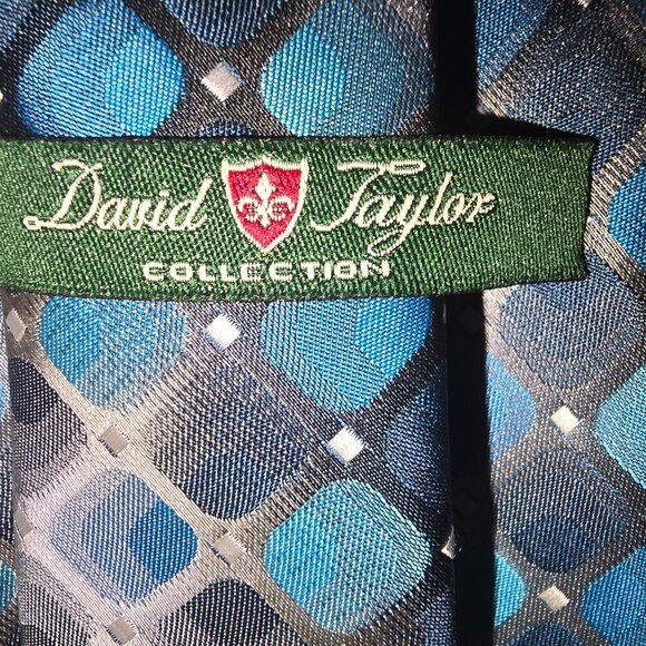 DAVID TAYLOR MENS TIE POLYESTER WRINKLE FREE DIAMOND DESIGN IN SHADES OF BLUE - Picture 6 of 6